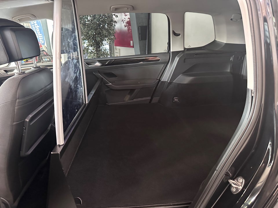 VW Touran 2,0 TDi 150 Highline DSG Van 5d