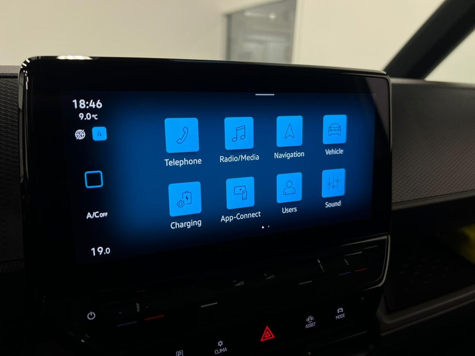 VW ID.Buzz 77 Cargo Comfort