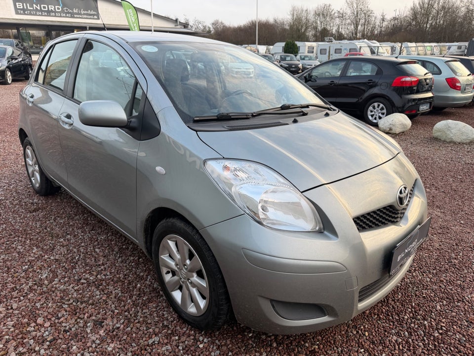 Toyota Yaris 1,3 T2 5d