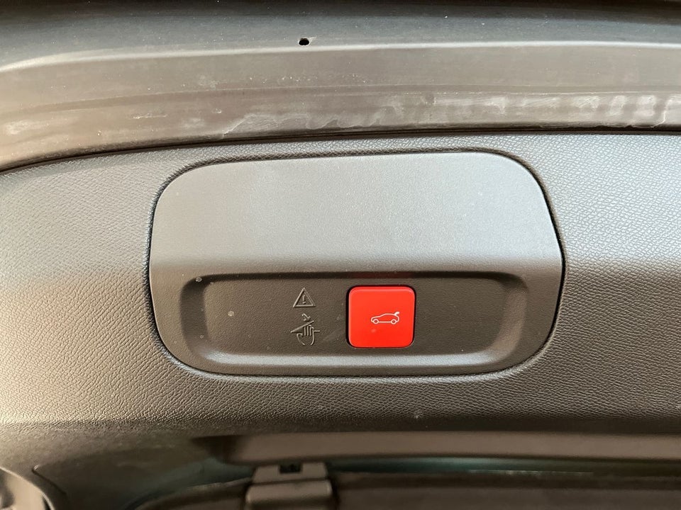 Peugeot e-408 58 GT 5d