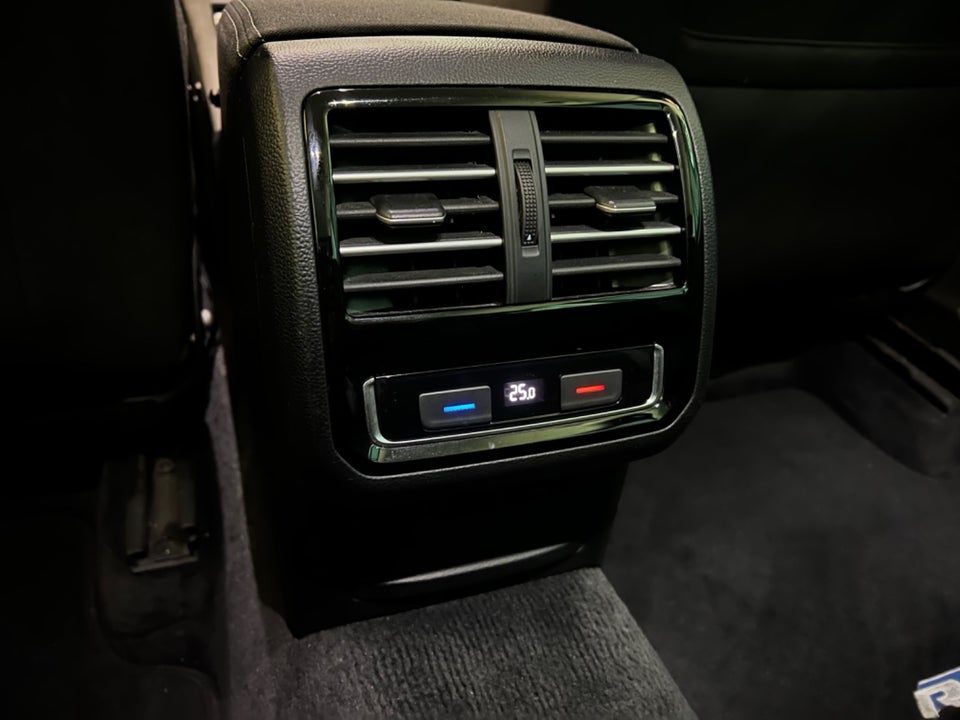 VW Passat 2,0 TDi 150 R-line Variant DSG 5d