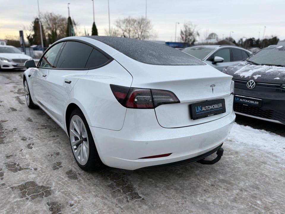 Tesla Model 3 Standard Range+ RWD 4d