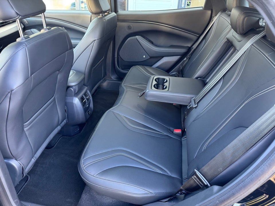 Ford Mustang Mach-E 75 Standard Range 5d