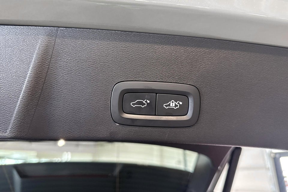 Volvo EX40 Extended Range Core 5d