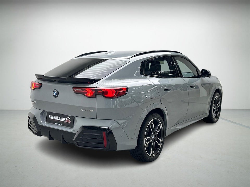 BMW iX2 xDrive30 M-Sport 5d