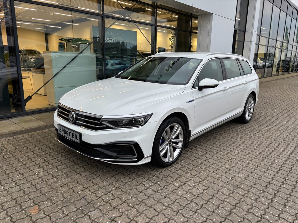 VW Passat 1,4 GTE Variant DSG 5d