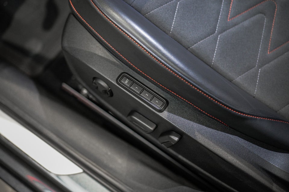 Seat Leon 1,4 eHybrid FR Sportstourer DSG 5d