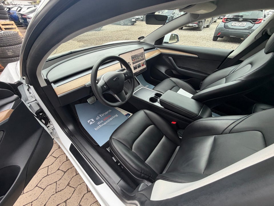Tesla Model 3 Long Range AWD 4d