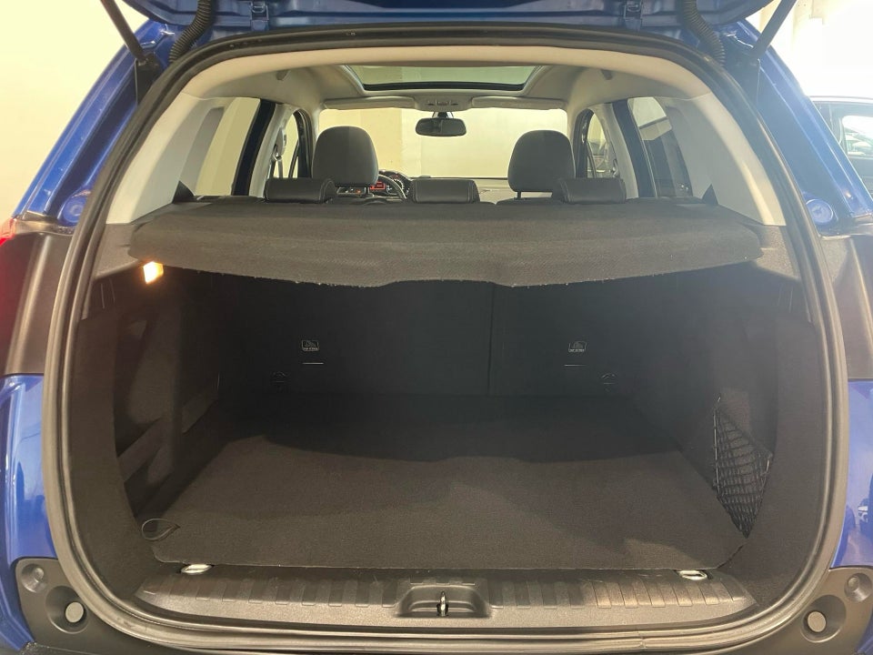 Peugeot 2008 1,5 BlueHDi 100 Prestige Sky 5d