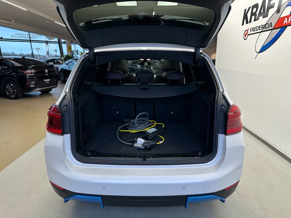 BMW iX3 Charged Impressive 5d