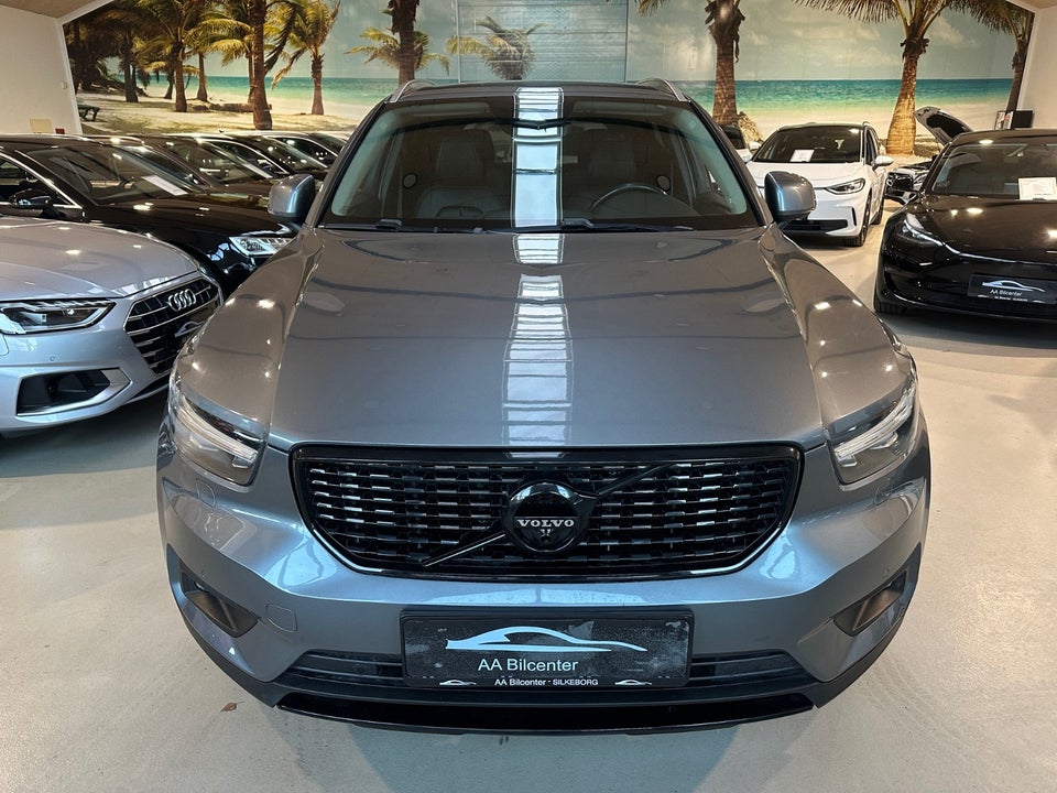 Volvo XC40 2,0 D4 190 Momentum aut. AWD 5d