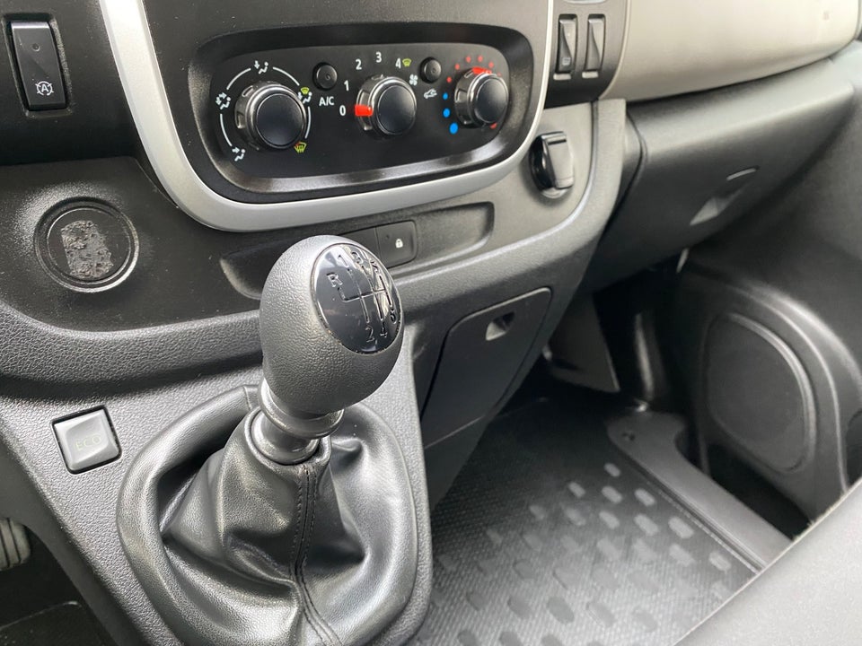 Renault Trafic T29 1,6 dCi 120 L2H1