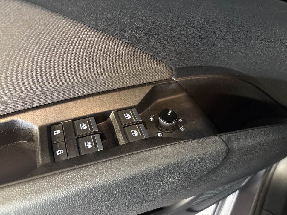 Audi Q4 e-tron 40 Advanced 5d