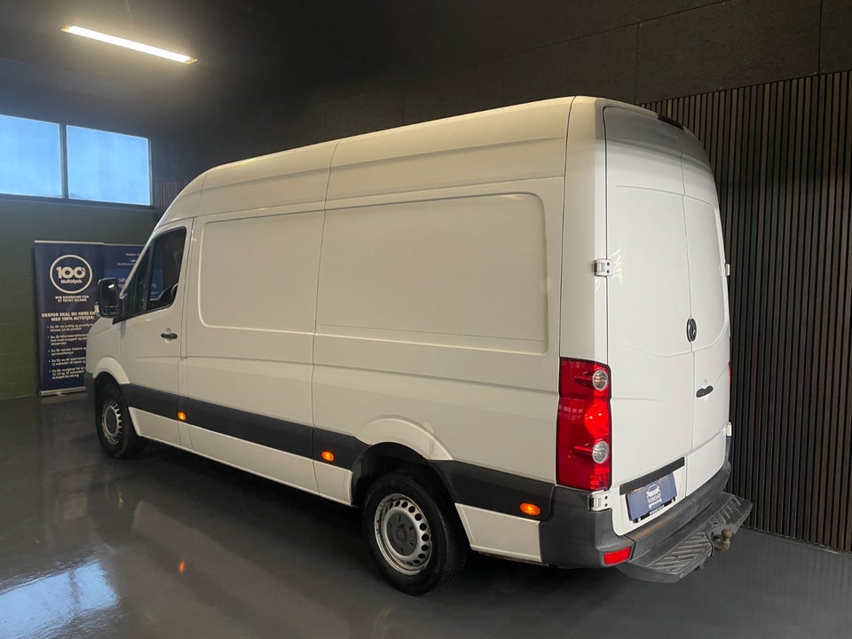 VW Crafter 2,0 TDi 163 Kassevogn L