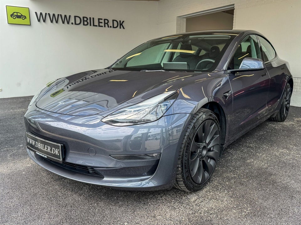 Tesla Model 3 Long Range AWD 4d