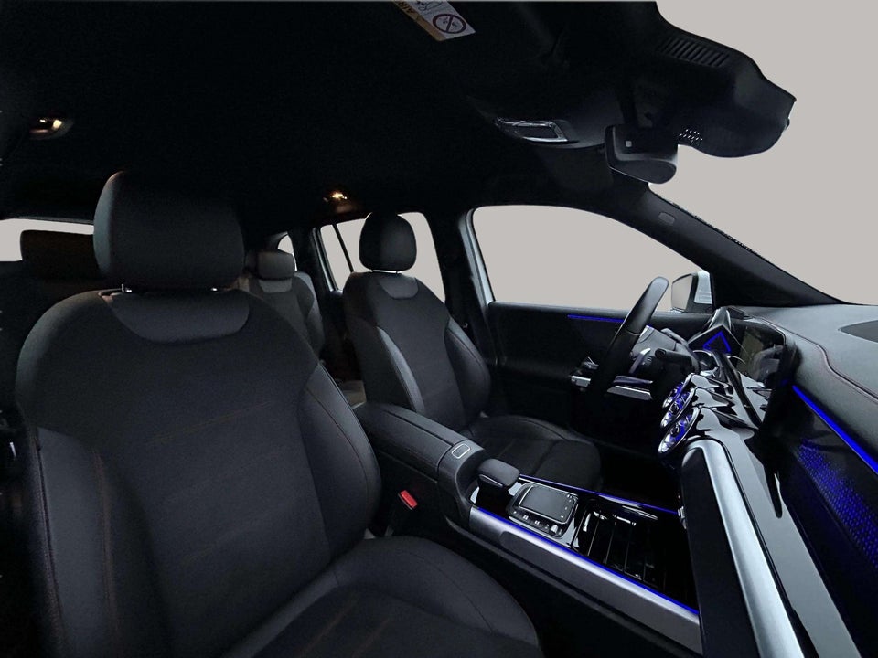 Mercedes EQB250 AMG Line 5d