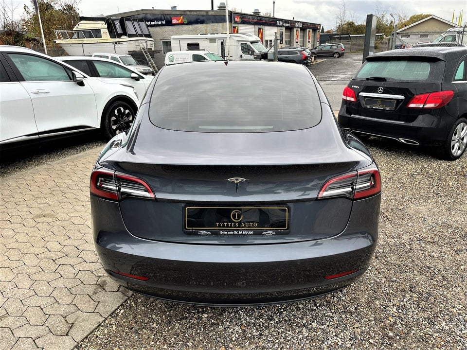 Tesla Model 3 RWD 4d