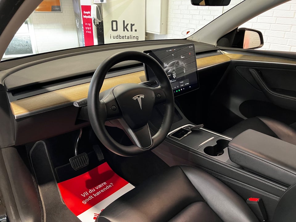Tesla Model Y RWD 5d