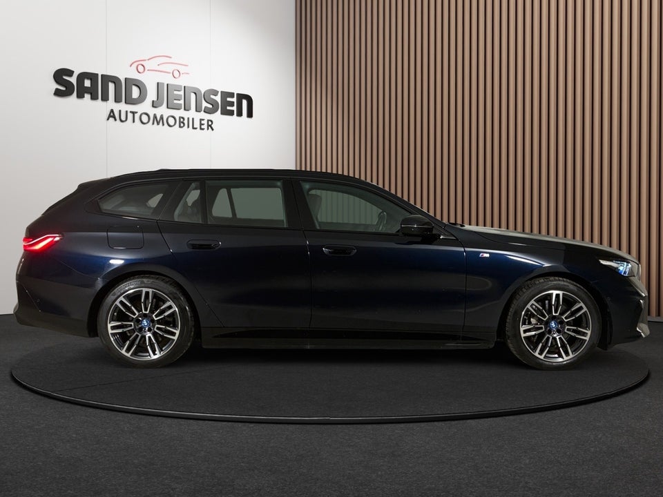 BMW i5 eDrive40 Touring M-Sport 5d