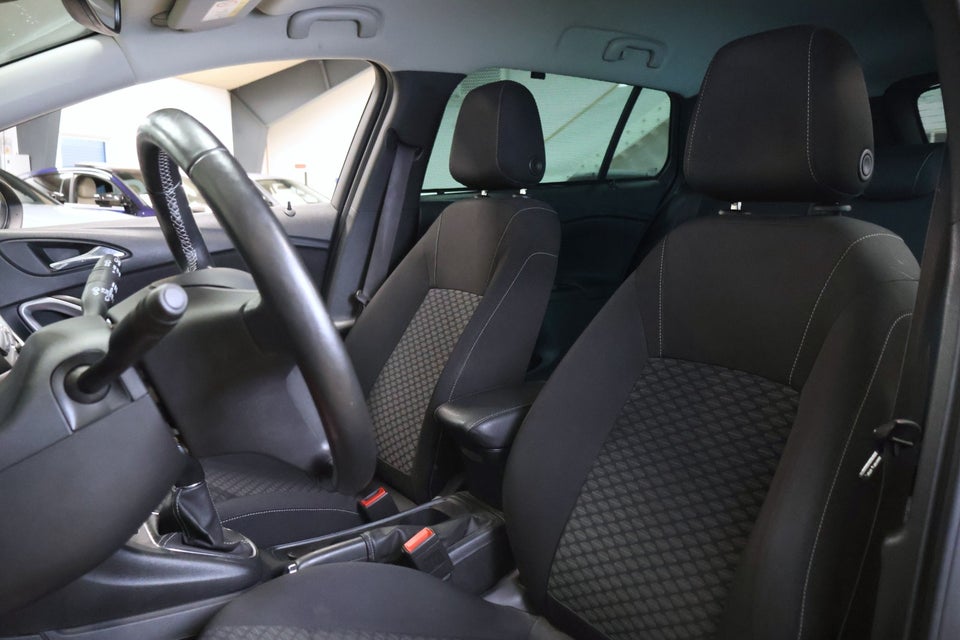 Opel Astra 1,6 CDTi 110 Enjoy Sports Tourer 5d