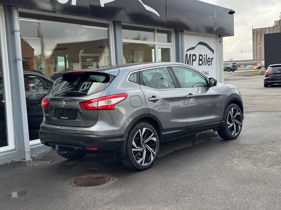 Nissan Qashqai 1,6 Dig-T 163 Acenta 5d