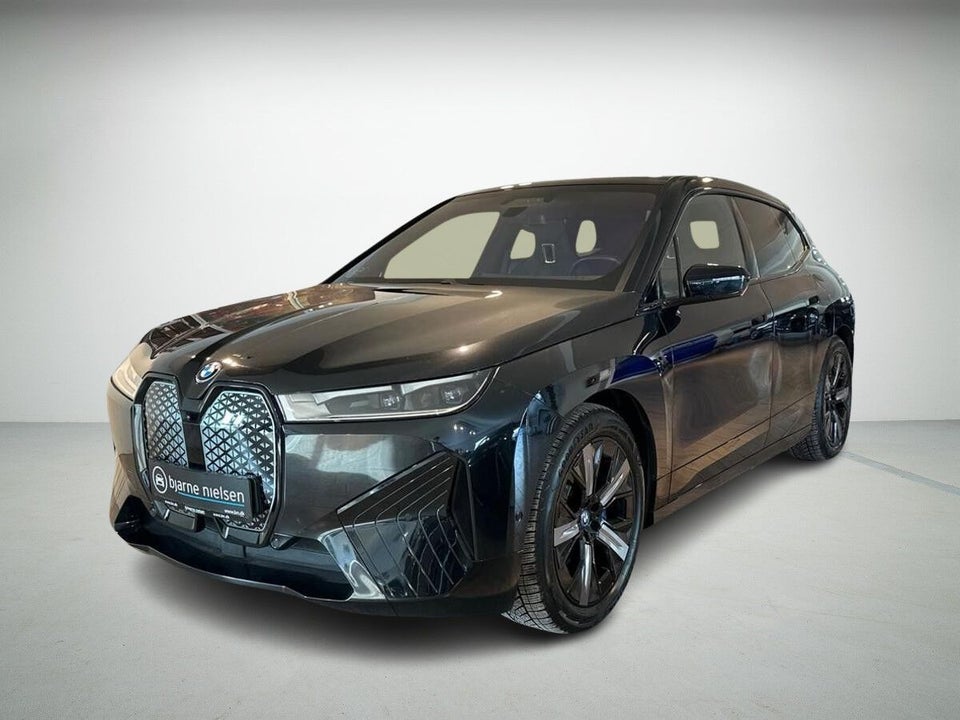 BMW iX xDrive40 Fully Charged 5d