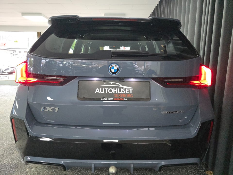 BMW iX1 eDrive20 M-Sport 5d