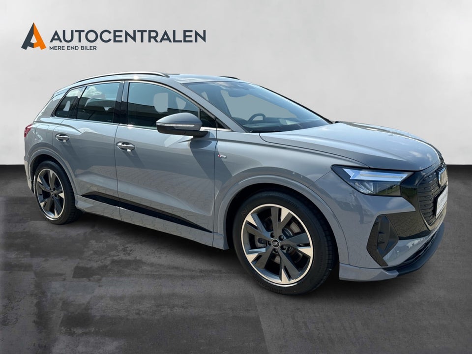 Audi Q4 e-tron 40 S-line 5d