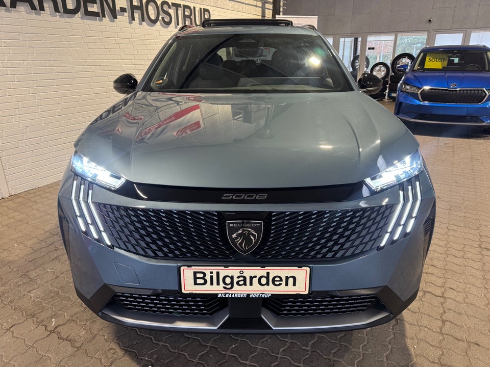 Peugeot e-5008 77 Allure 7prs 5d