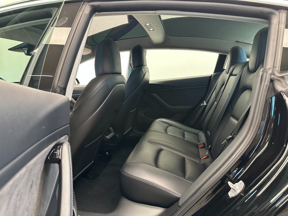 Tesla Model 3 Performance AWD 4d