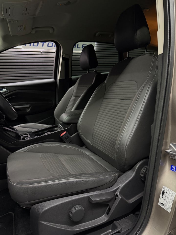 Ford Kuga 2,0 TDCi 120 Titanium aut. 5d