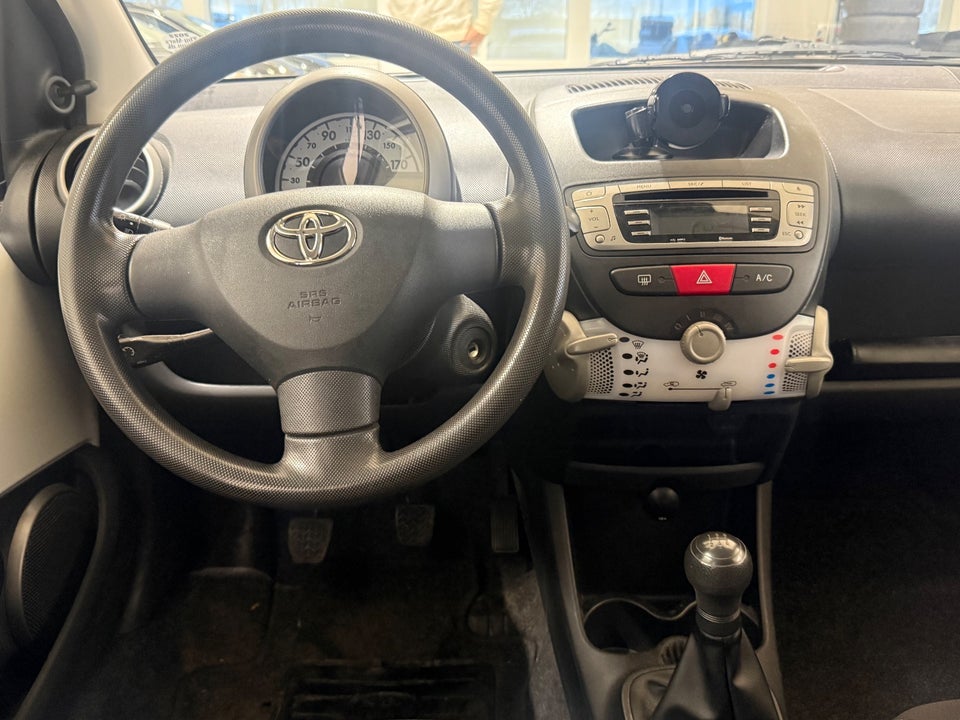 Toyota Aygo 1,0 VVT-i T2 5d