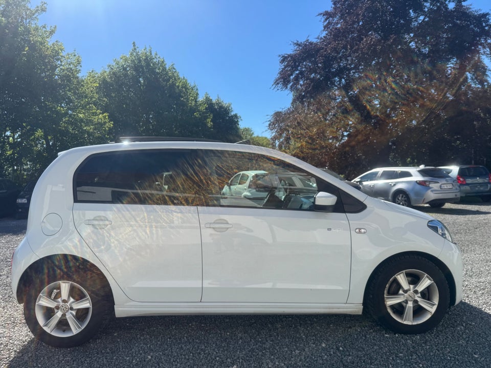 VW e-Up! High Up! 5d