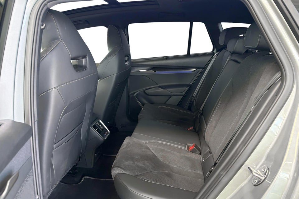 Skoda Enyaq 85 iV Sportline Advanced 5d
