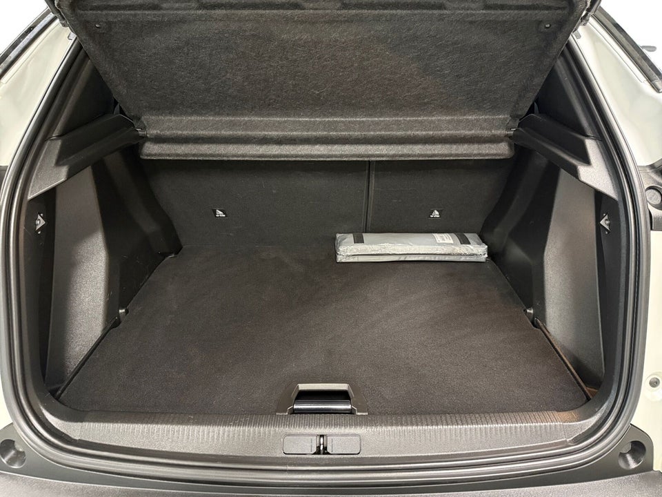 Peugeot e-2008 50 GT Pack 5d