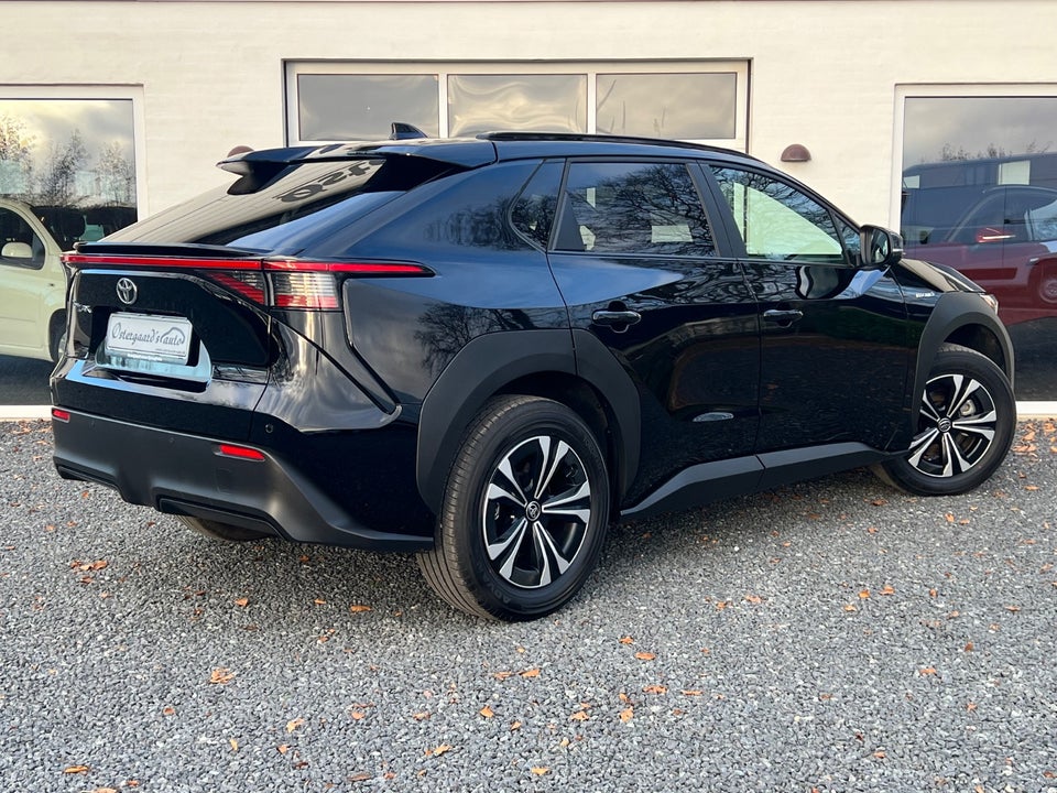 Toyota bZ4X Active 5d