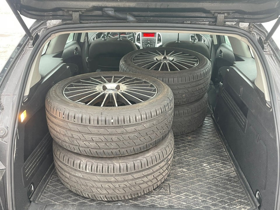 Opel Astra 1,4 T 140 Sport Sports Tourer 5d