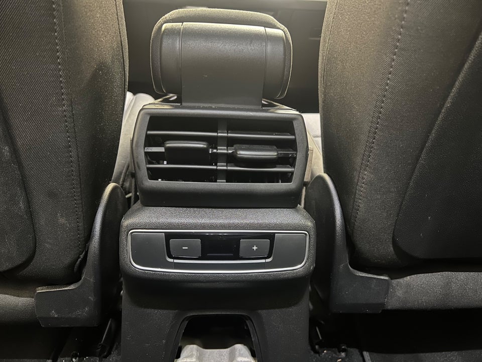 Audi Q4 e-tron 40 Advanced 5d