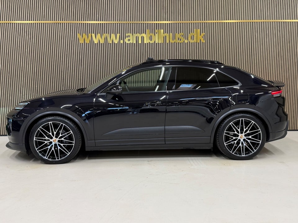 Porsche Macan 4 5d