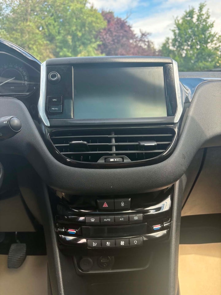 Peugeot 208 1,2 VTi Active 5d