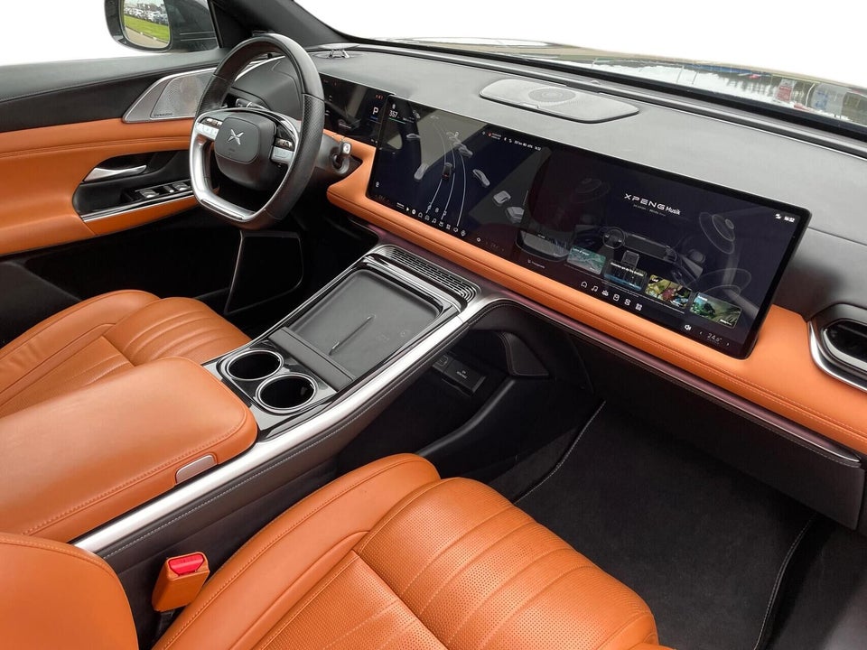 Xpeng G9 Performance 5d