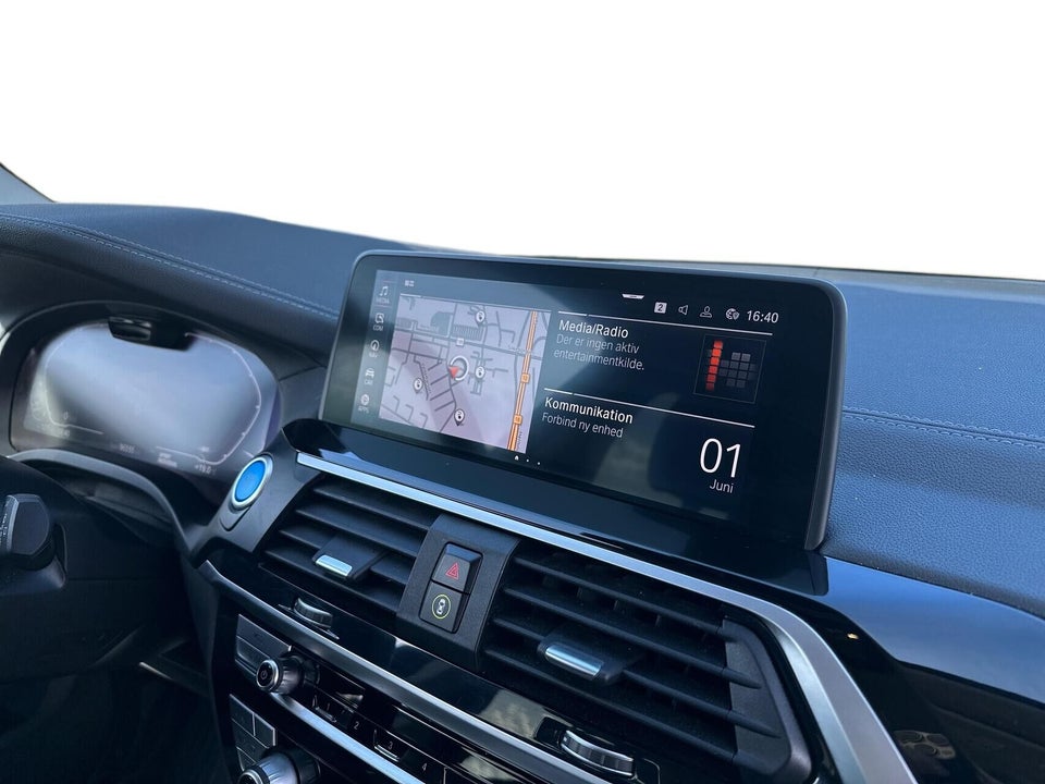 BMW iX3 Charged 5d
