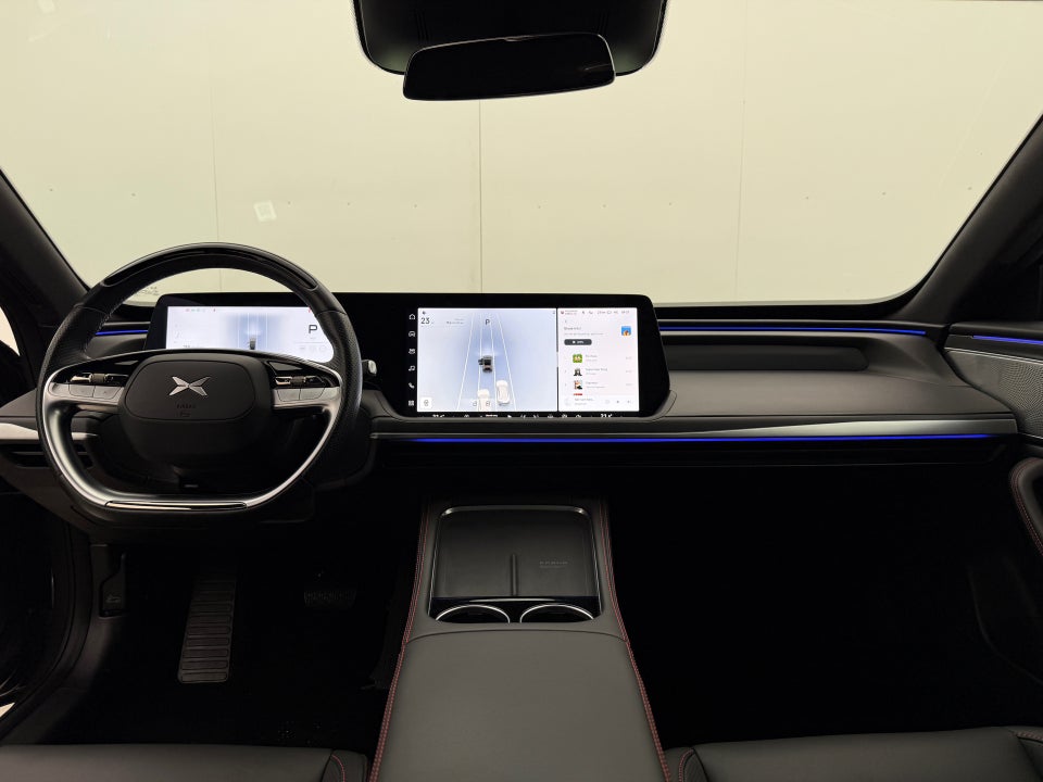 Xpeng P7 Long Range 4d