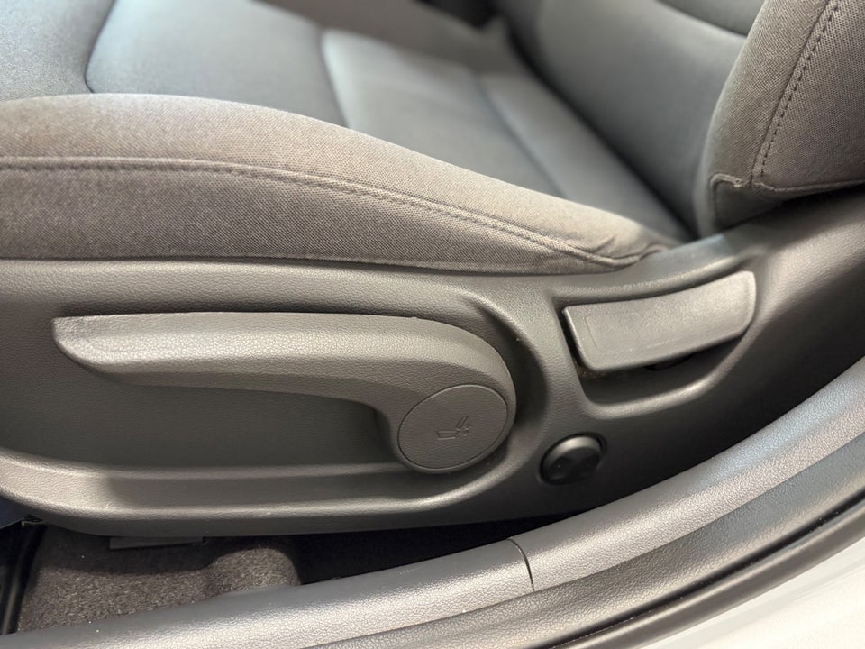 Hyundai Ioniq 1,6 HEV Premium DCT 5d