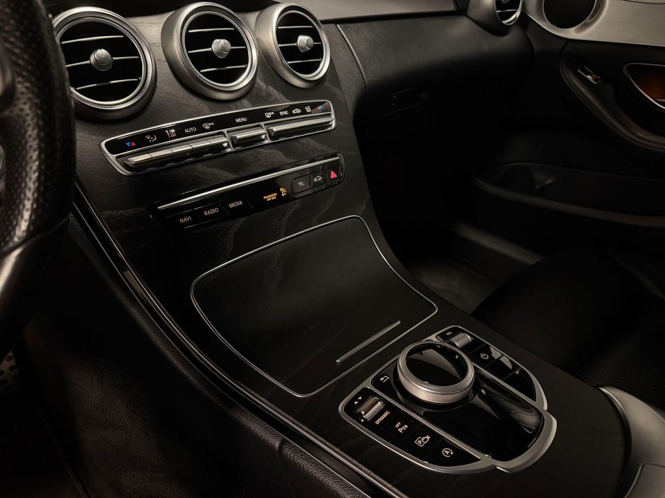 Mercedes C220 d 2,0 AMG Line stc. aut. 5d