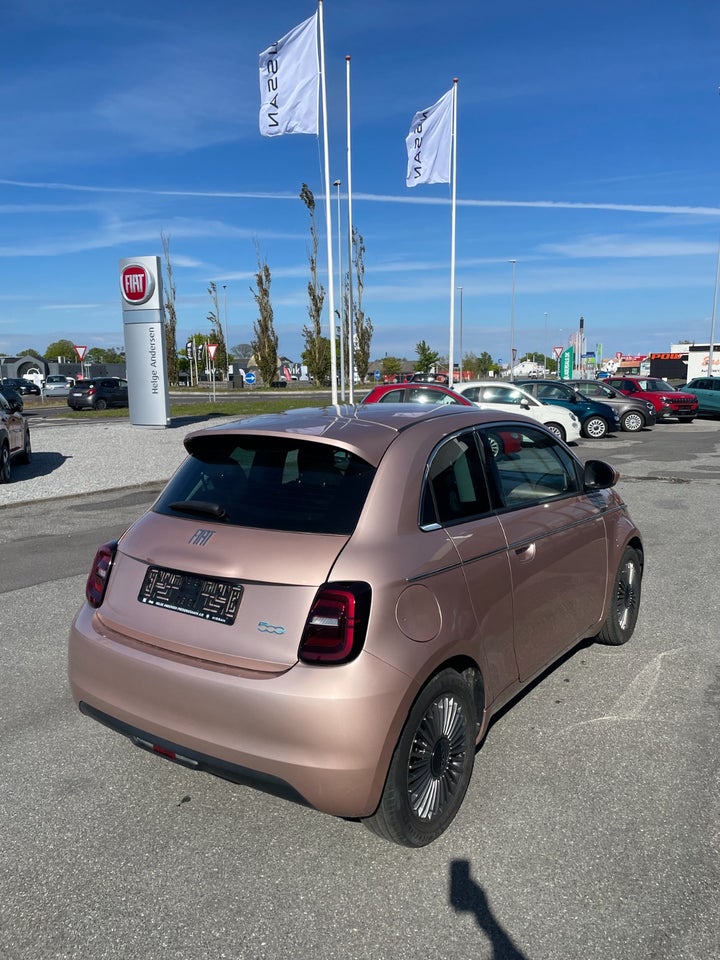 Fiat 500e 42 Icon 3+1 4d