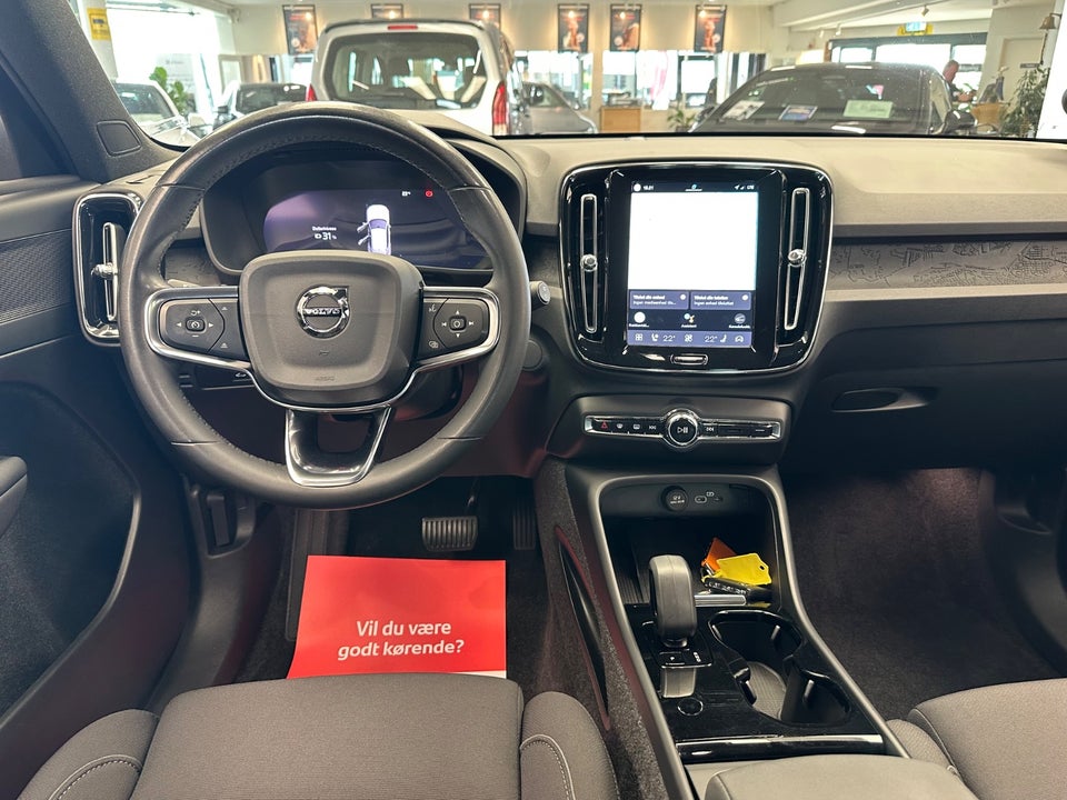 Volvo XC40 ReCharge Extended Range Plus 5d