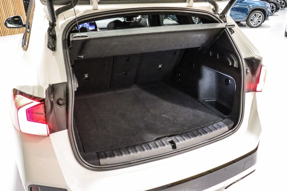 BMW iX1 xDrive30 Fully Charged M-Sport 5d