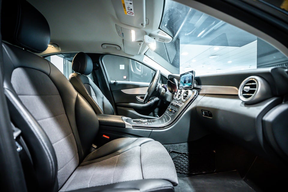 Mercedes C220 d 2,0 Advantage aut. 4d