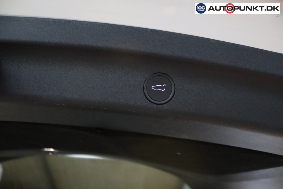 Tesla Model Y Long Range RWD 5d
